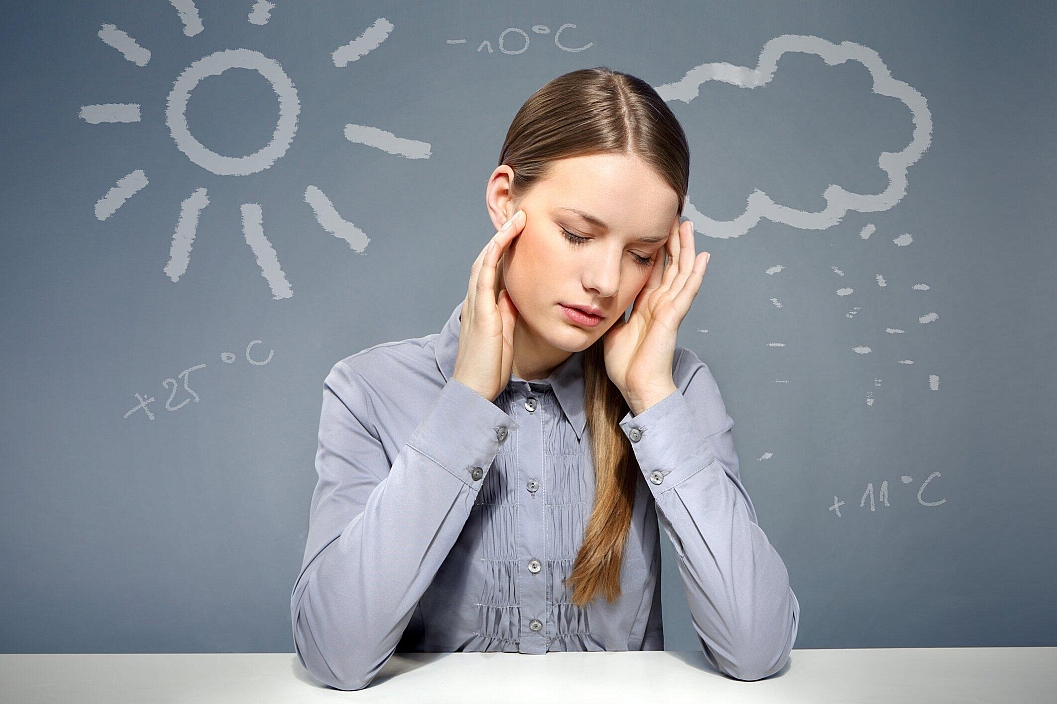 How to deal with low mood and pressure swings during the cold and rainy season
